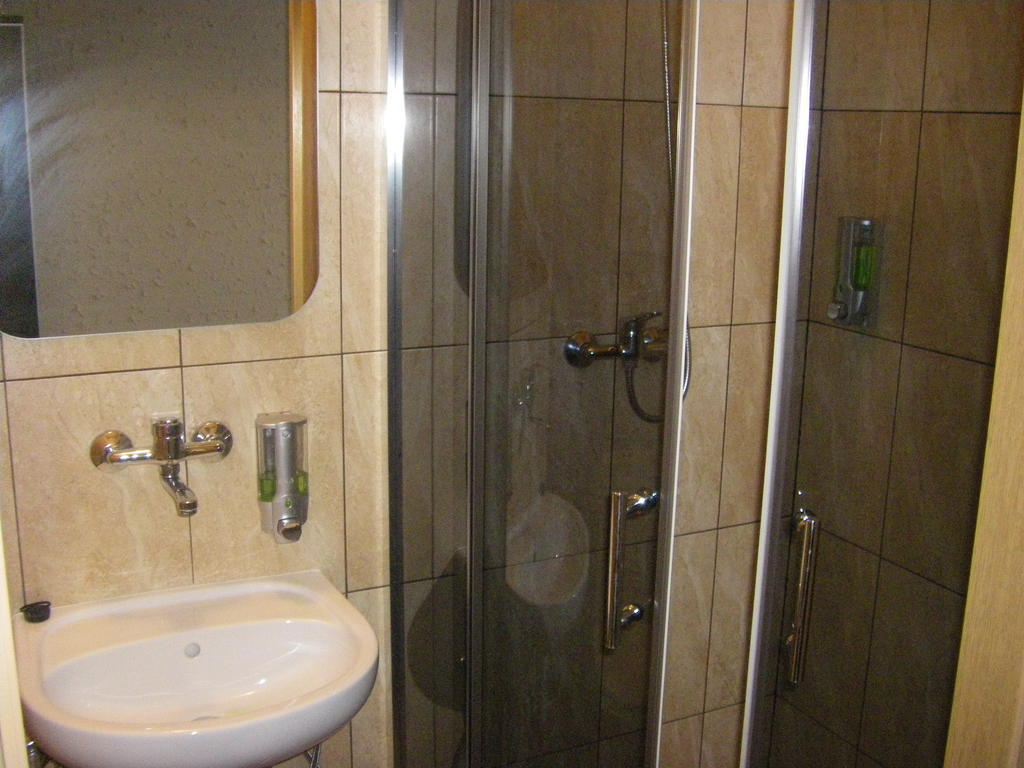Pokoje Goscinne Saritas Катовице Номер фото